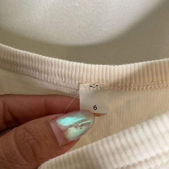 Lululemon Ribbed Cropped Tank Top - Picture 3 of 6